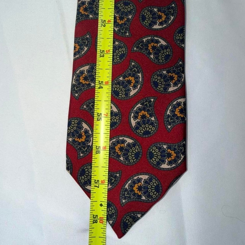 Robert Talbott mens tie in regular size